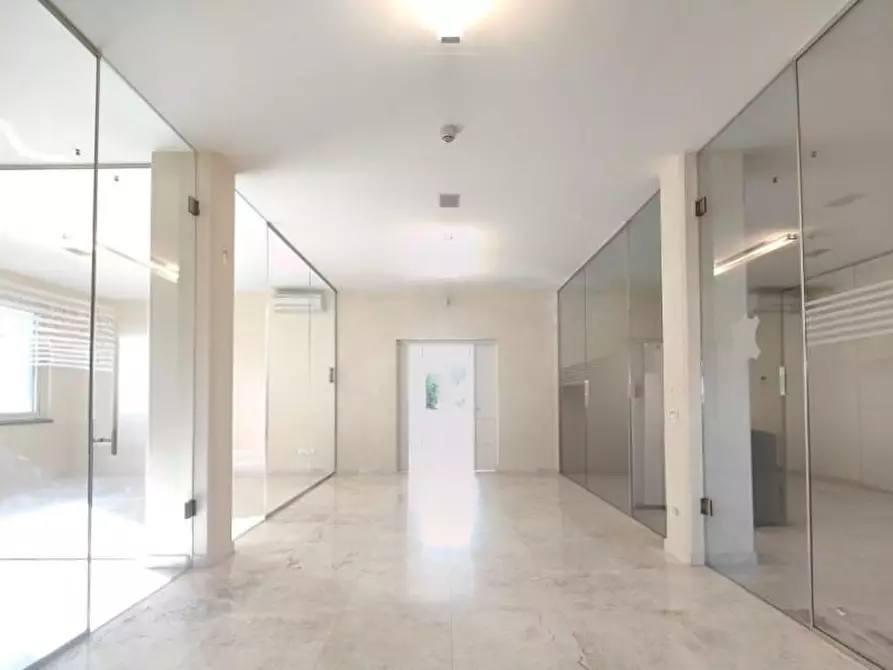 Immagine 2 di Ufficio in vendita  a Fucecchio