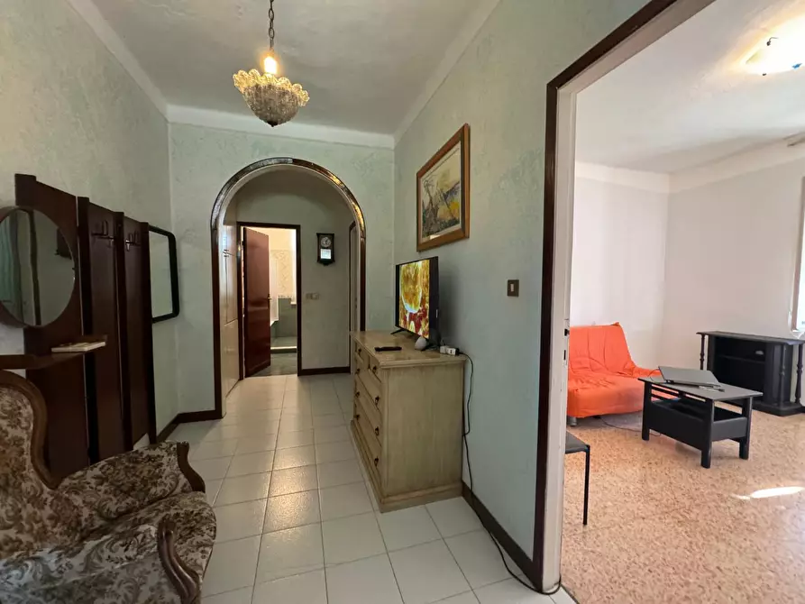 Immagine 6 di Appartamento in vendita  a Ortonovo