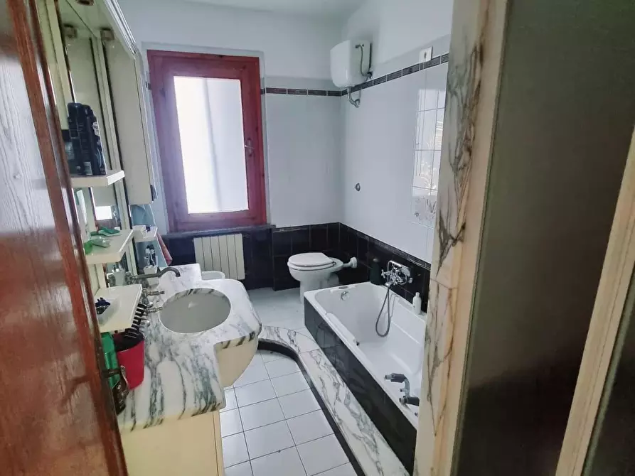 Immagine 15 di Appartamento in vendita  a San Giuliano Terme