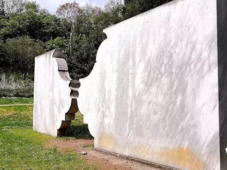 Immagine 20 di Appartamento in vendita  a Carrara