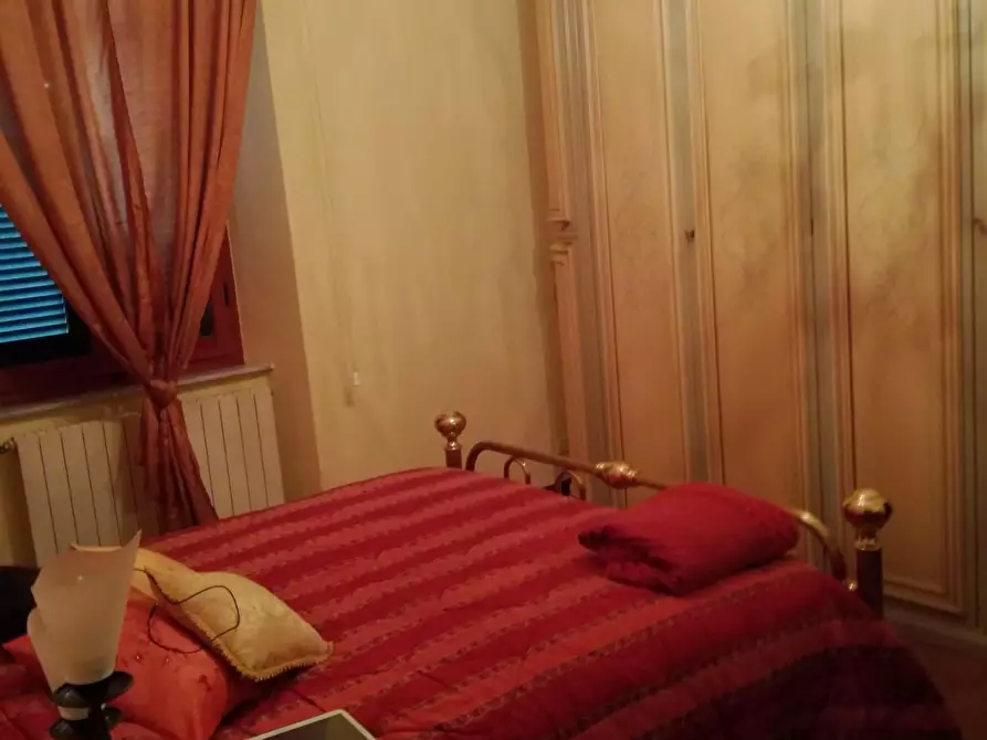 Immagine 10 di Appartamento in vendita  a Carrara