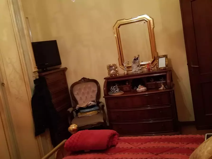 Immagine 9 di Appartamento in vendita  a Carrara