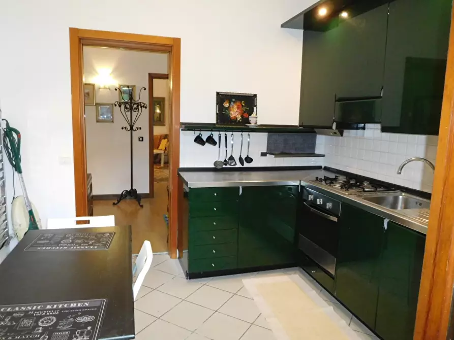 Immagine 4 di Appartamento in vendita  a Pisa