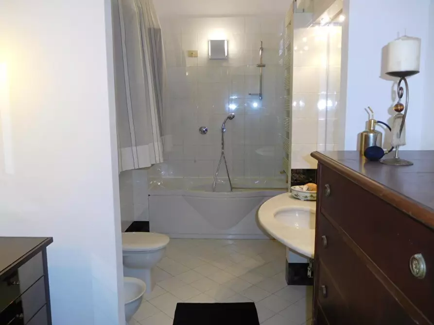 Immagine 15 di Appartamento in vendita  a Pisa