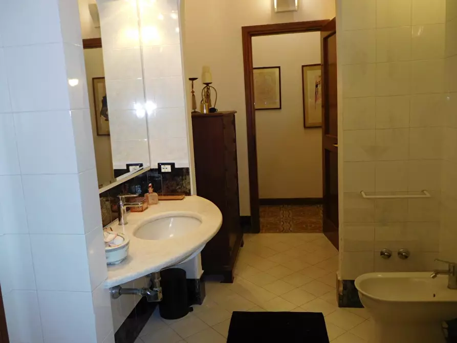 Immagine 16 di Appartamento in vendita  a Pisa