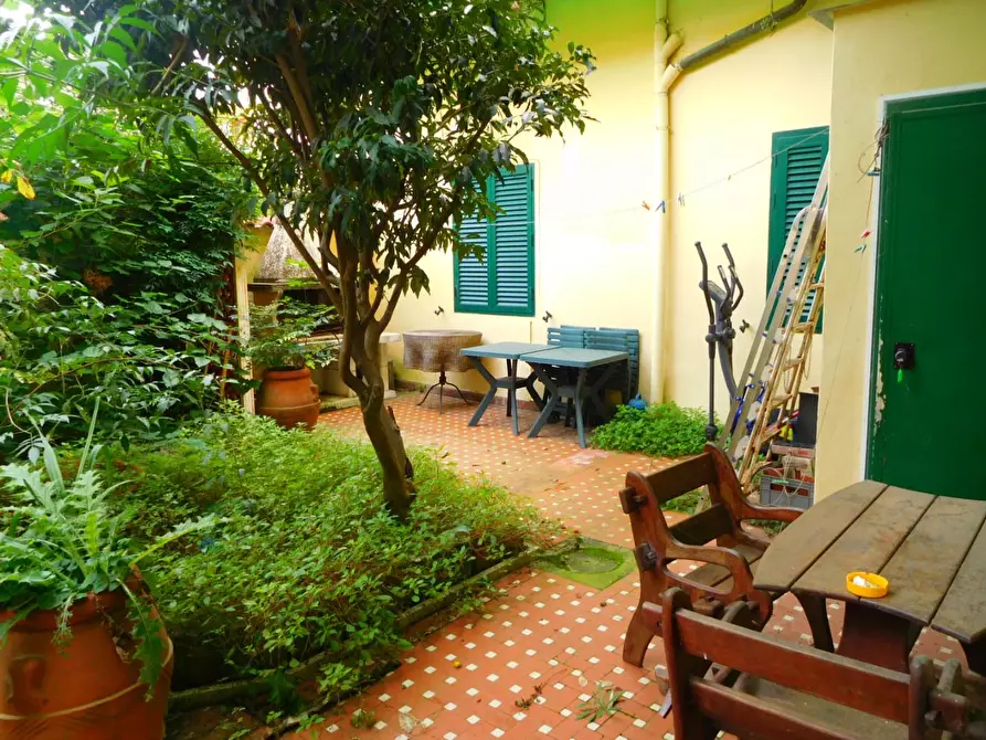 Immagine 22 di Appartamento in vendita  a Pisa