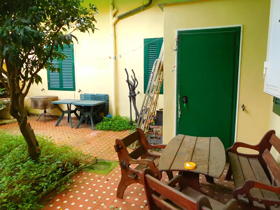 Immagine 21 di Appartamento in vendita  a Pisa