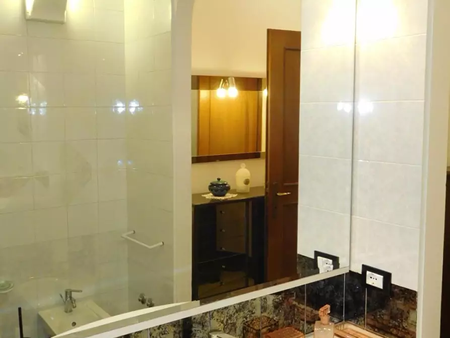 Immagine 17 di Appartamento in vendita  a Pisa