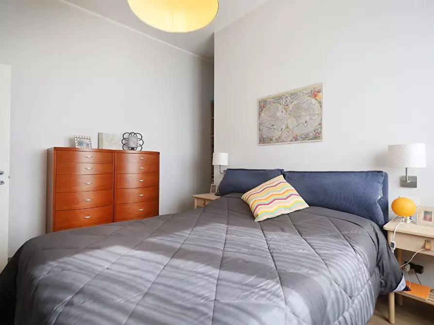 Immagine 25 di Casa bifamiliare in vendita  a Cascina