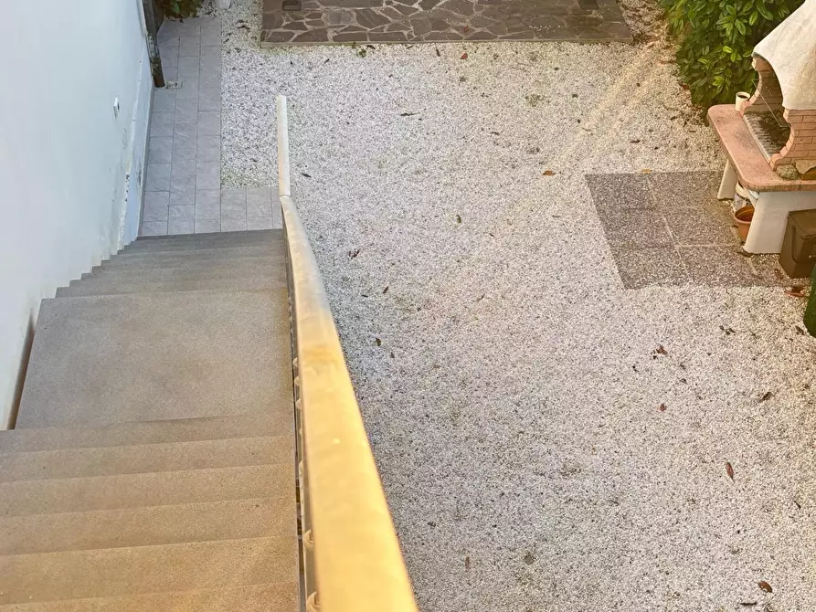 Immagine 32 di Casa bifamiliare in vendita  a Cascina