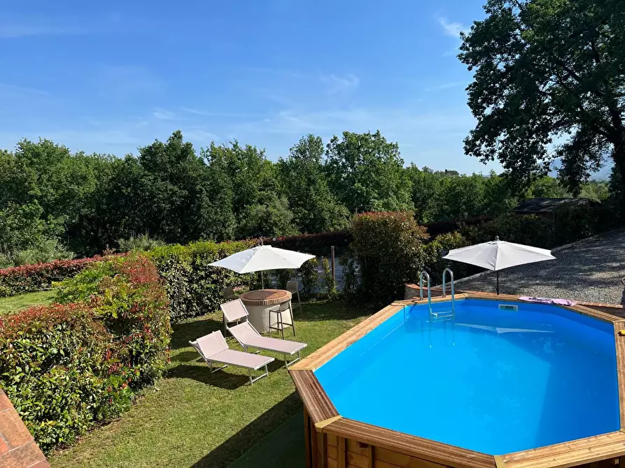 Immagine 47 di Casa colonica in vendita  a Montecarlo