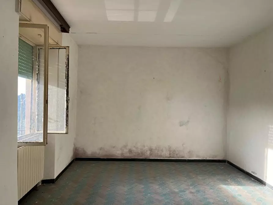 Immagine 7 di Casa indipendente in vendita  a Sarzana