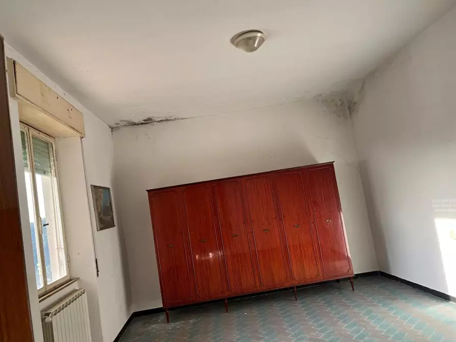 Immagine 9 di Casa indipendente in vendita  a Sarzana