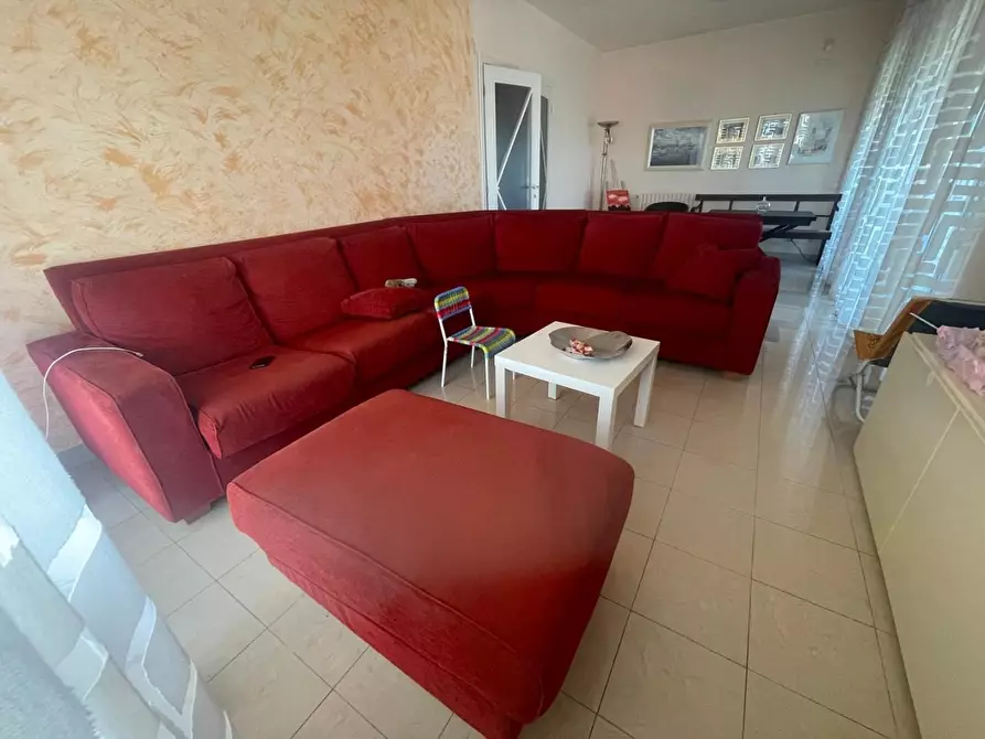 Immagine 19 di Mansarda in vendita  a Carrara