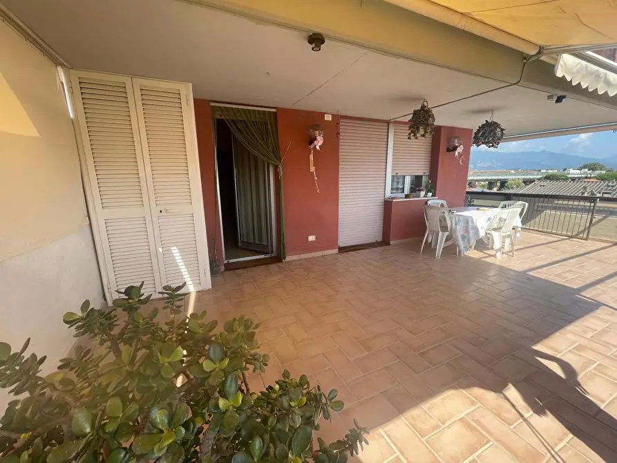 Immagine 5 di Mansarda in vendita  a Carrara