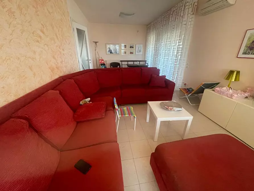 Immagine 13 di Mansarda in vendita  a Carrara