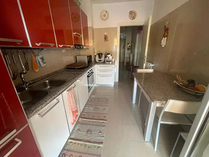 Immagine 9 di Mansarda in vendita  a Carrara