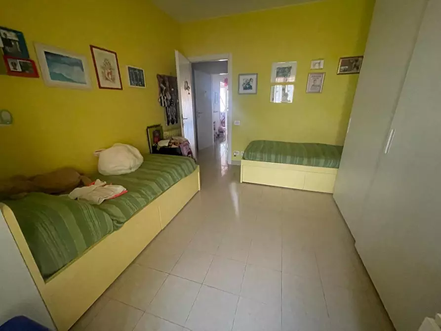 Immagine 2 di Mansarda in vendita  a Carrara