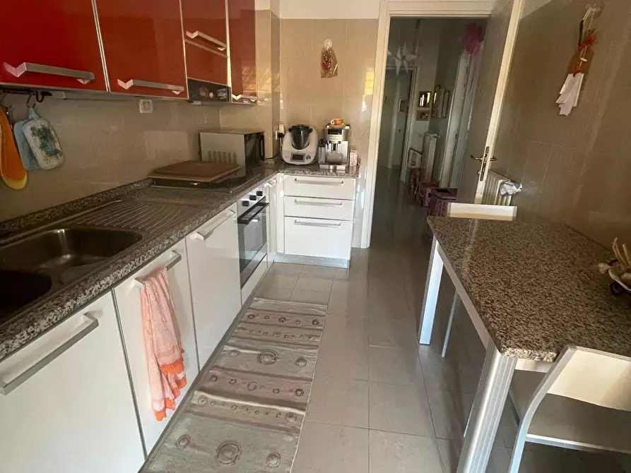 Immagine 6 di Mansarda in vendita  a Carrara