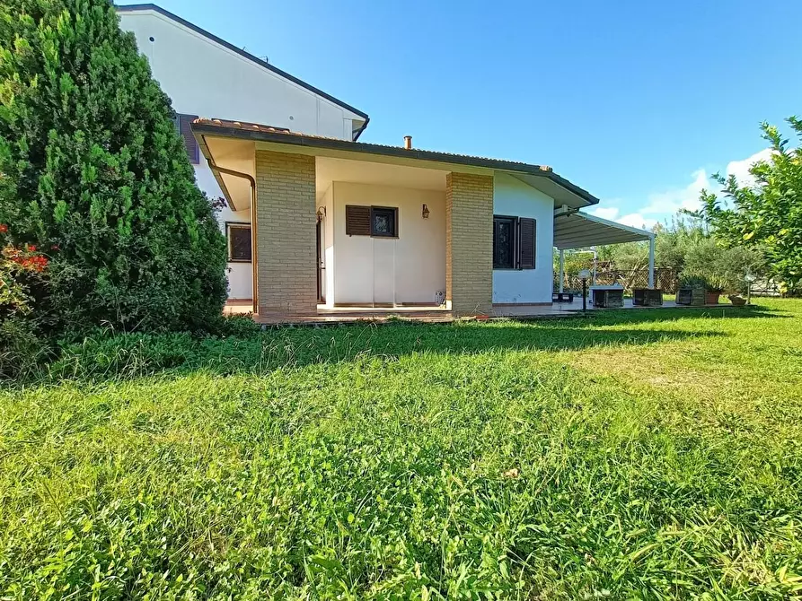 Immagine 49 di Casa bifamiliare in vendita  a Cascina