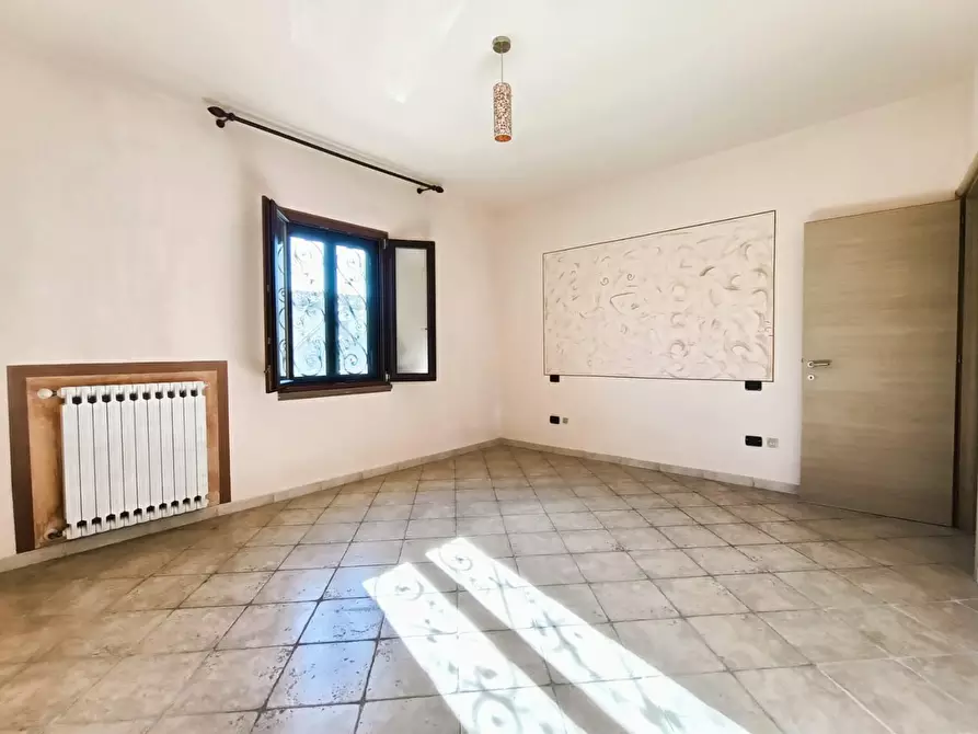 Immagine 30 di Casa bifamiliare in vendita  a Cascina