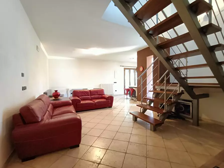 Immagine 18 di Casa bifamiliare in vendita  a Cascina