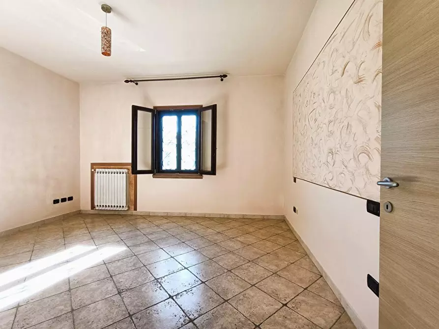 Immagine 29 di Casa bifamiliare in vendita  a Cascina
