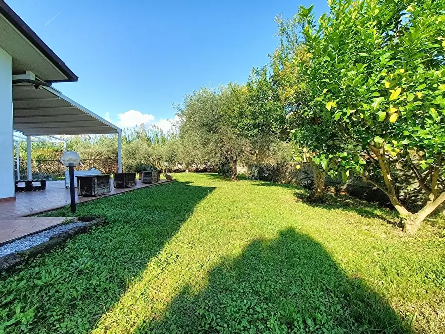 Immagine 44 di Casa bifamiliare in vendita  a Cascina