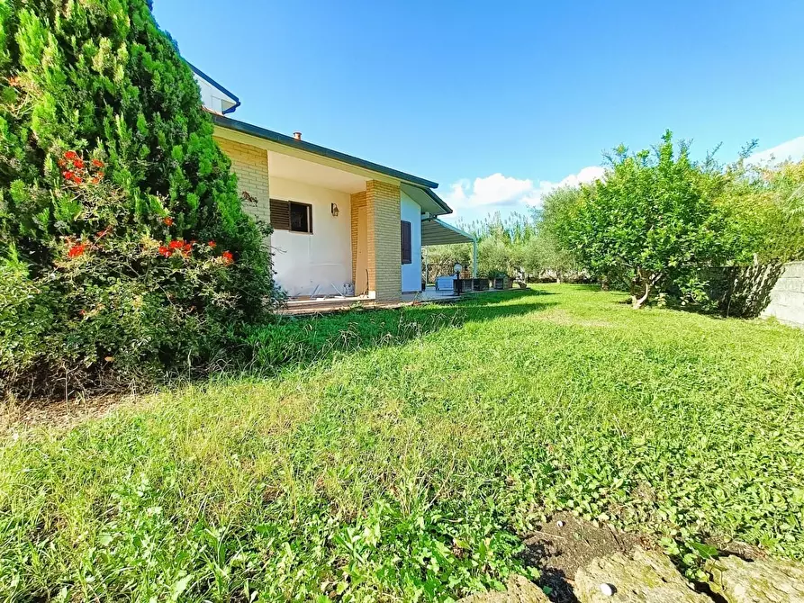 Immagine 41 di Casa bifamiliare in vendita  a Cascina