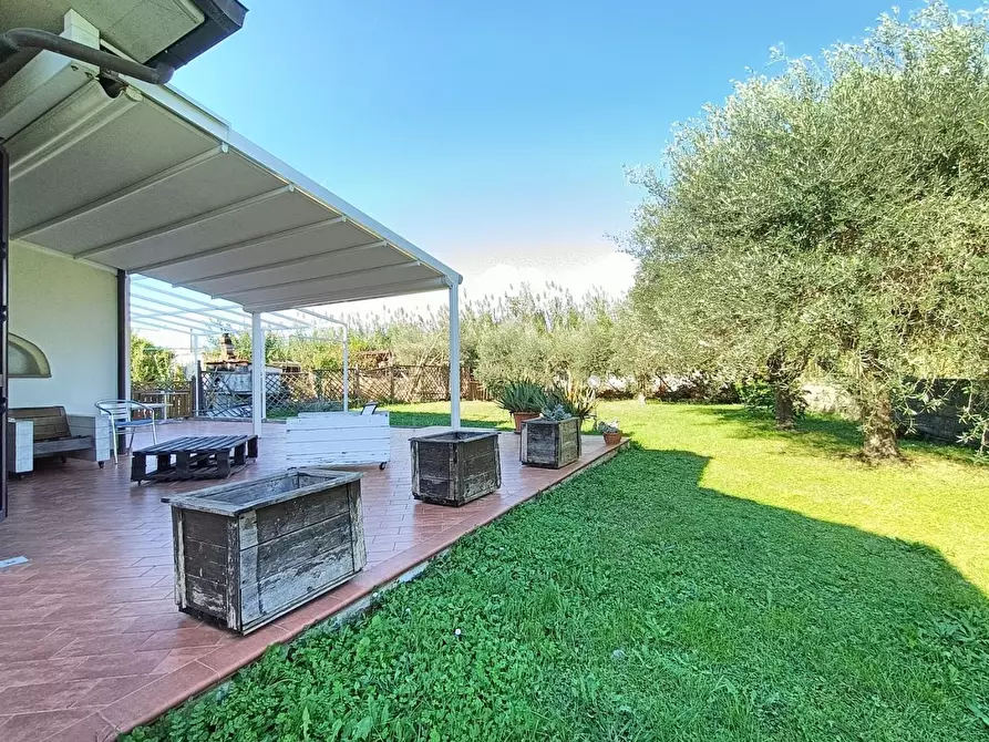 Immagine 45 di Casa bifamiliare in vendita  a Cascina