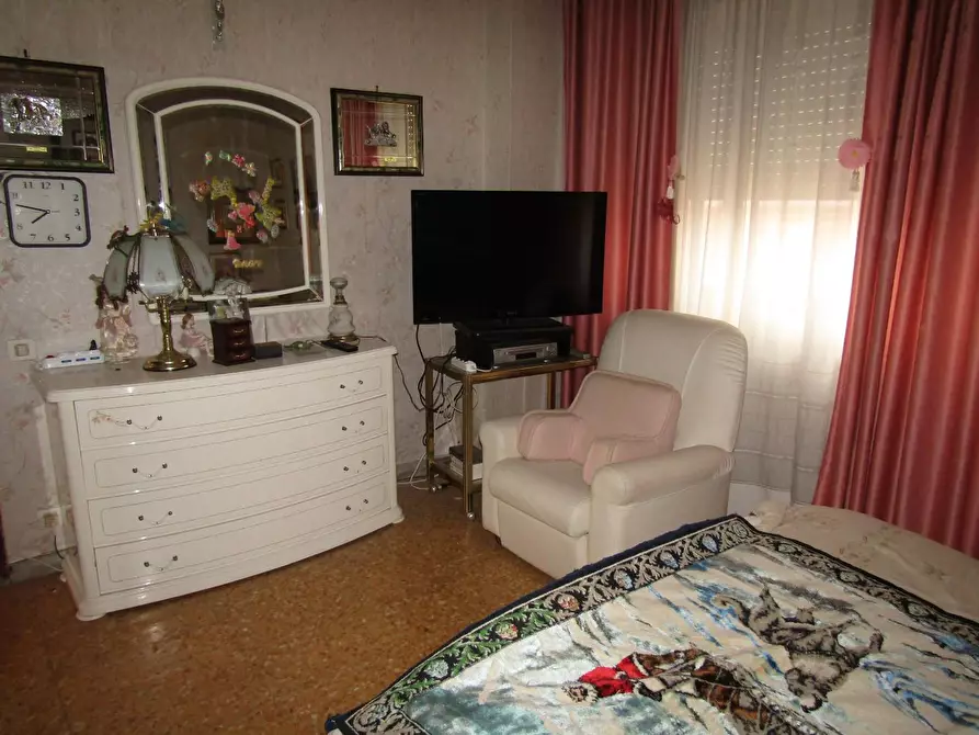 Immagine 6 di Appartamento in vendita  a Carrara