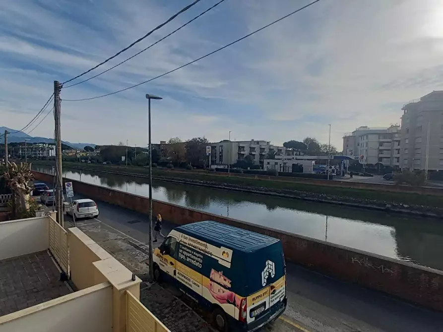 Immagine 43 di Appartamento in vendita  a Camaiore