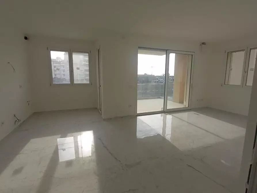 Immagine 3 di Appartamento in vendita  a Camaiore