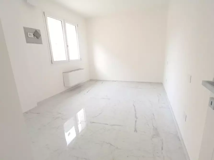 Immagine 33 di Appartamento in vendita  a Camaiore