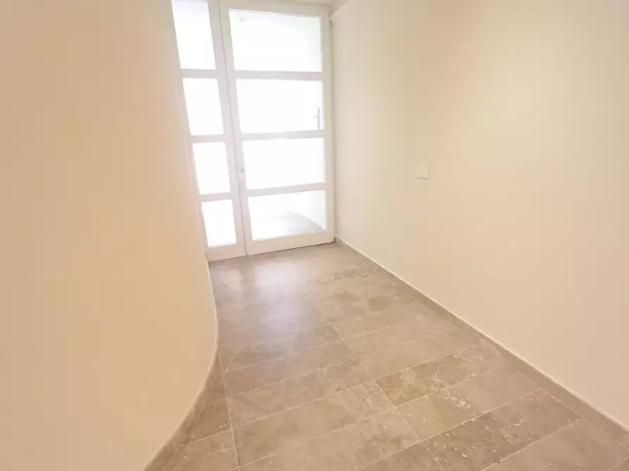 Immagine 56 di Appartamento in vendita  a Camaiore