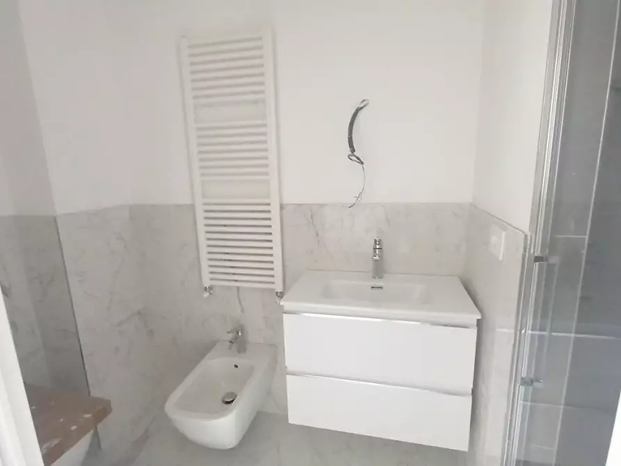 Immagine 31 di Appartamento in vendita  a Camaiore