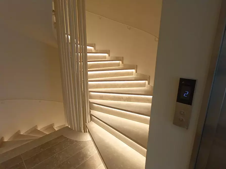 Immagine 46 di Appartamento in vendita  a Camaiore