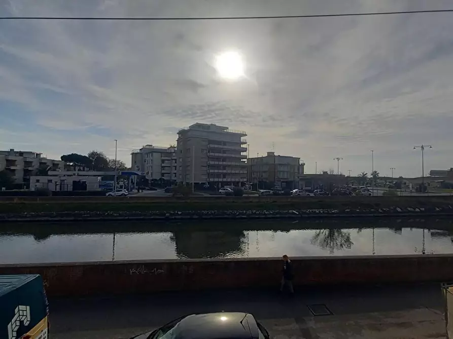 Immagine 41 di Appartamento in vendita  a Camaiore