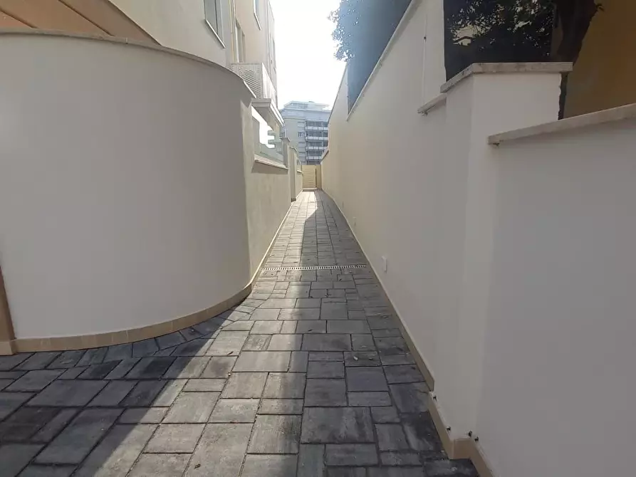 Immagine 61 di Appartamento in vendita  a Camaiore