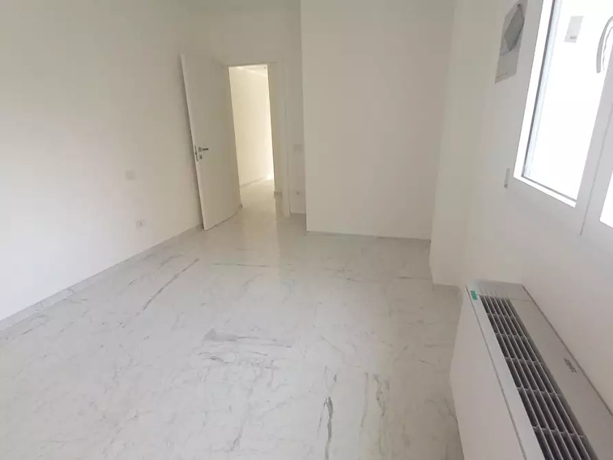 Immagine 34 di Appartamento in vendita  a Camaiore