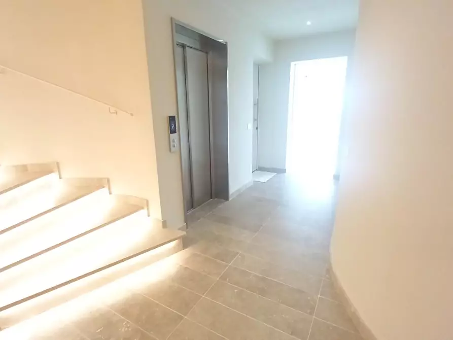 Immagine 48 di Appartamento in vendita  a Camaiore