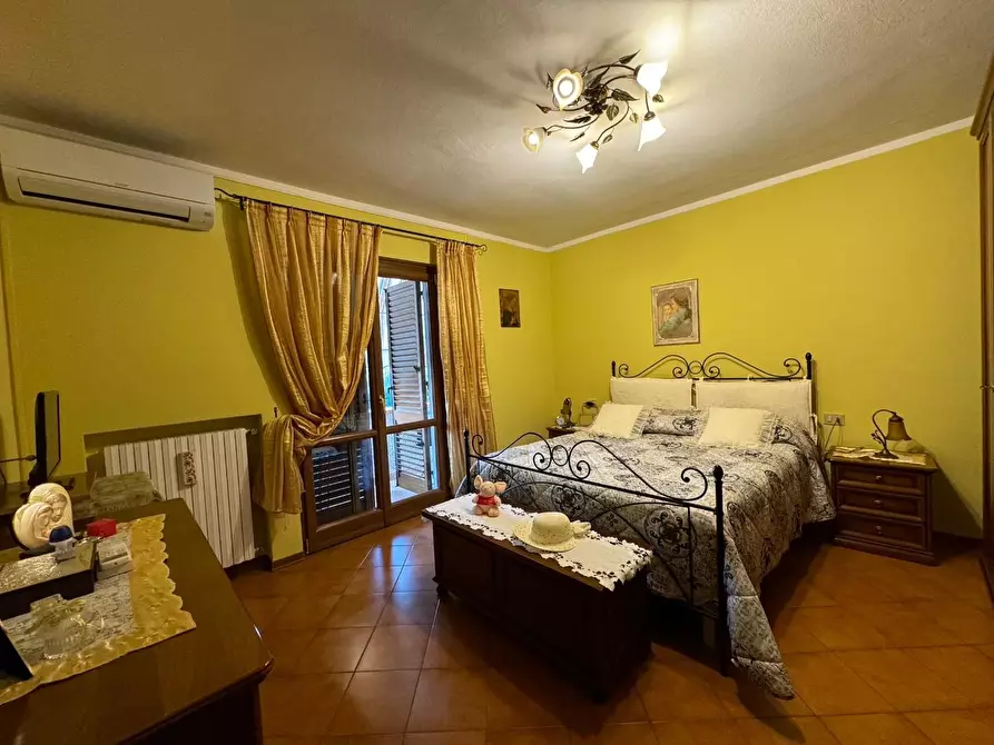 Immagine 8 di Villetta a schiera in vendita  a Seravezza