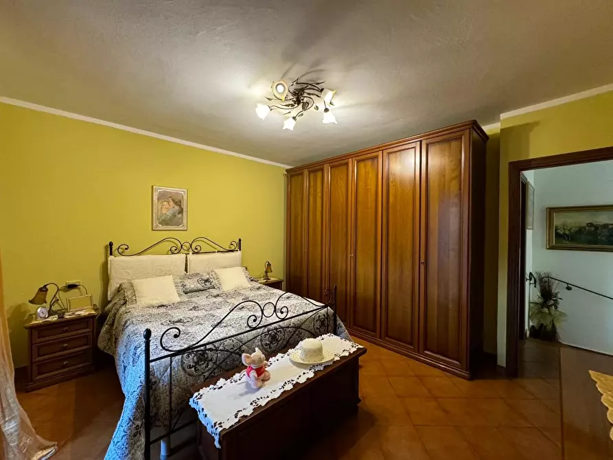 Immagine 9 di Villetta a schiera in vendita  a Seravezza