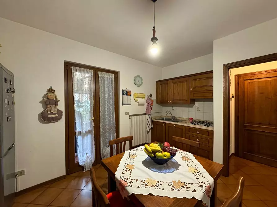 Immagine 3 di Villetta a schiera in vendita  a Seravezza