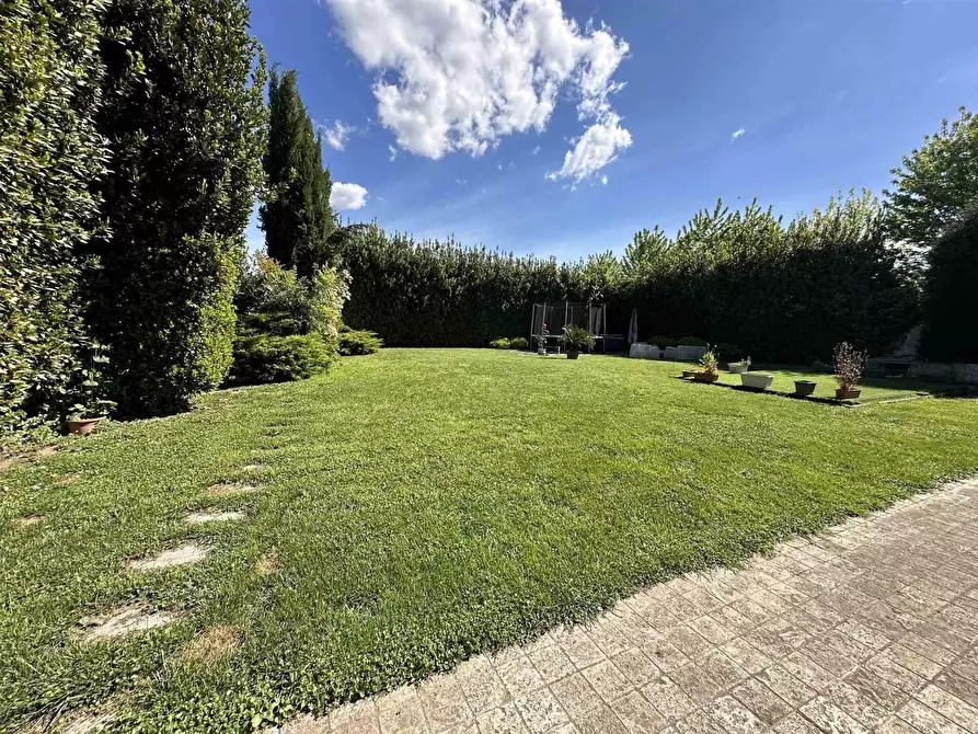 Immagine 14 di Villa in vendita  a Cascina