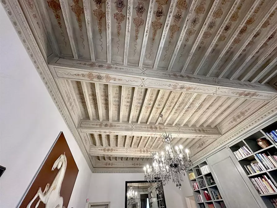 Immagine 6 di Villa in vendita  a Cascina