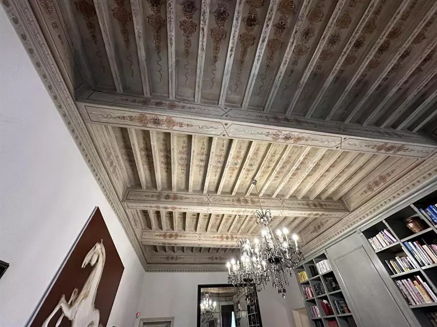 Immagine 22 di Villa in vendita  a Cascina