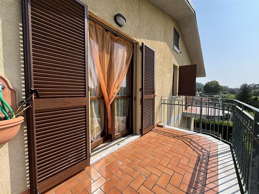 Immagine 1 di Appartamento in vendita  a Massa