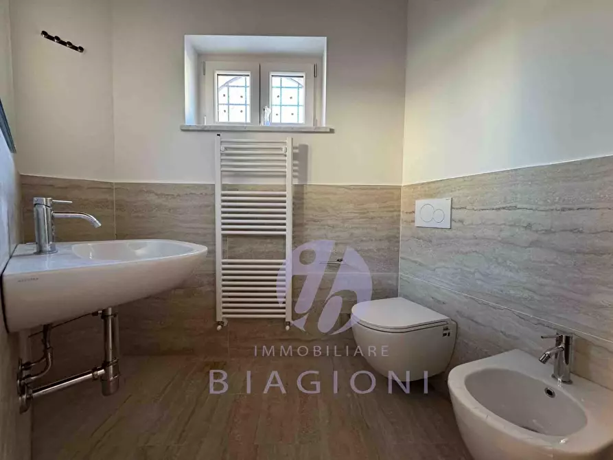 Immagine 13 di Villetta a schiera in vendita  a Pietrasanta