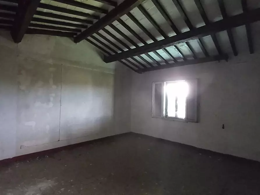 Immagine 8 di Porzione di casa in vendita  a Santa Maria A Monte